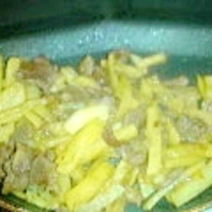 牛肉とじゃがいもの炒め物